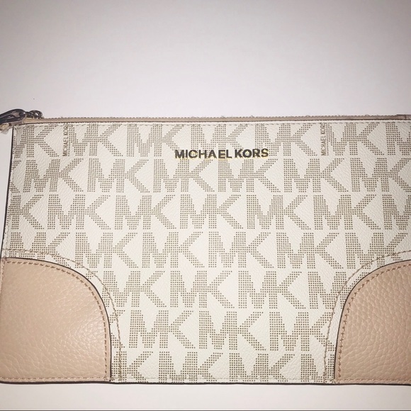 Michael Kors Hattie large zip wristlet clutch - Picture 3 of 8